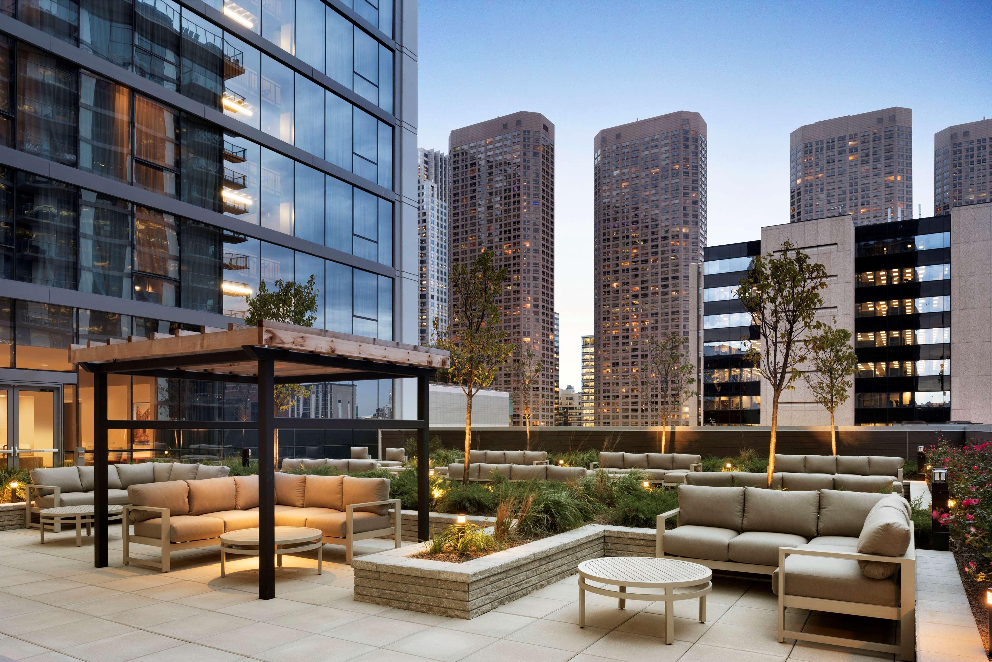 Hampton Inn Chicago West Loop Fulton Market Area Exterior photo
