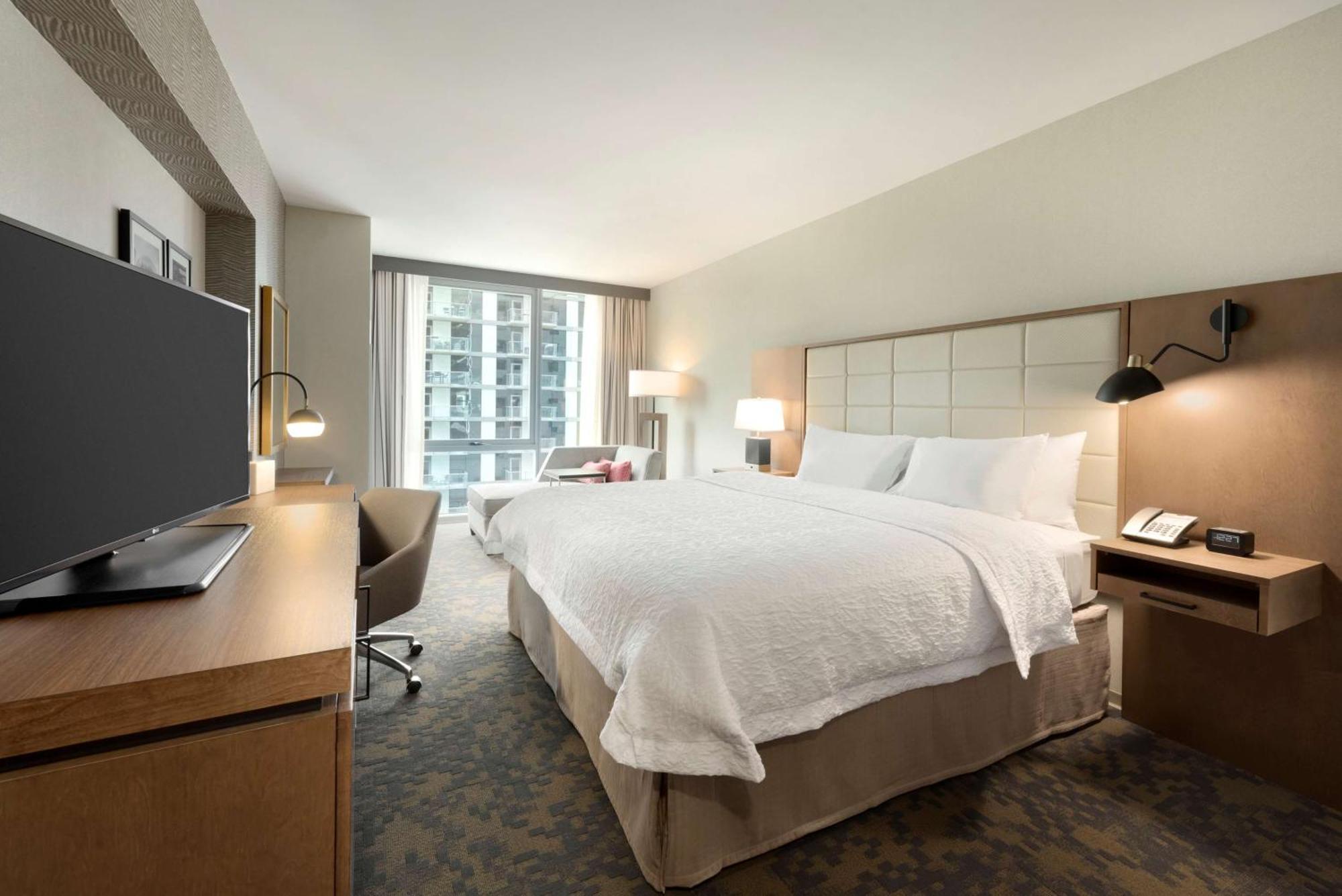 Hampton Inn Chicago West Loop Fulton Market Area Exterior photo