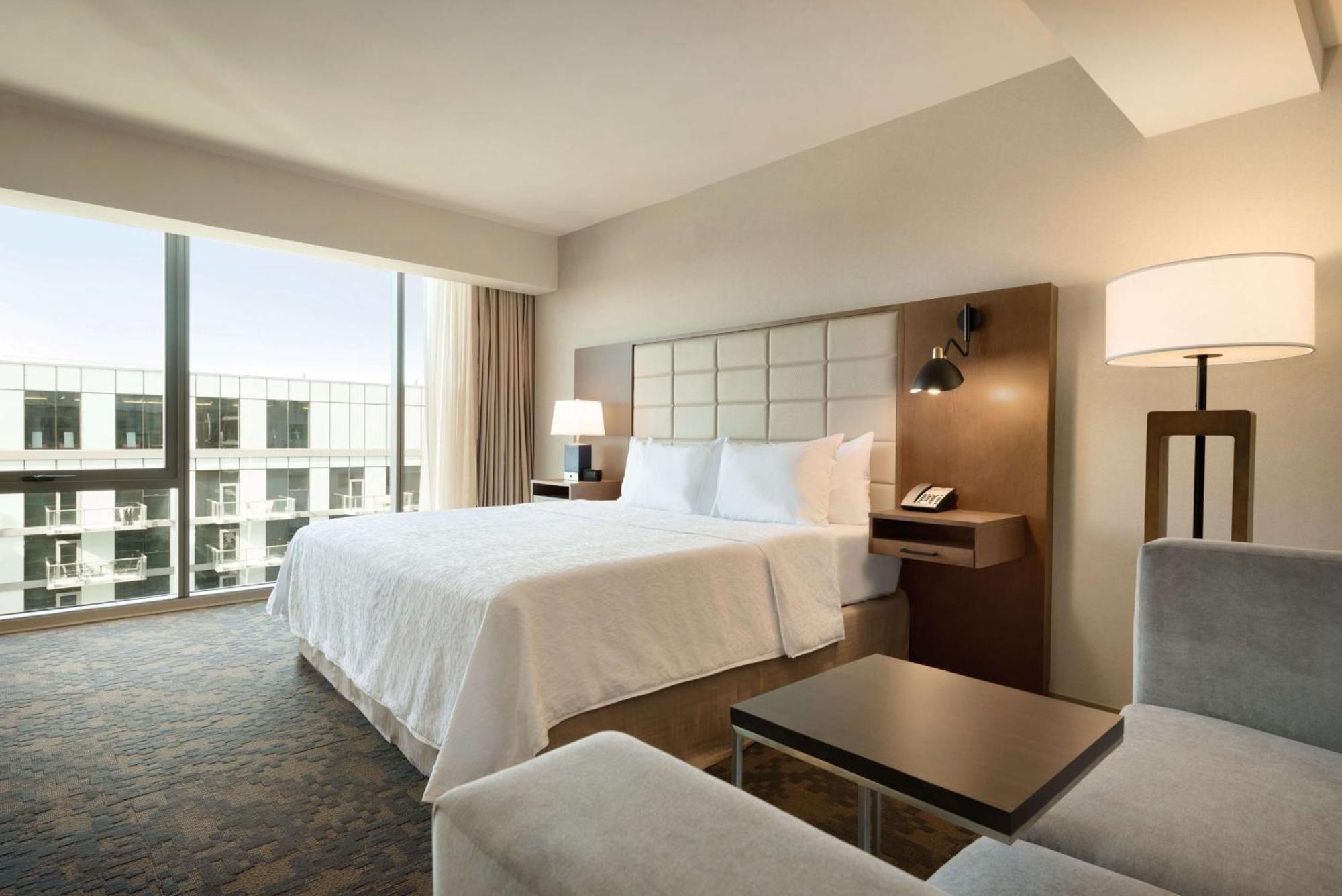 Hampton Inn Chicago West Loop Fulton Market Area Exterior photo